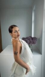 Sukienka Chloe – Ecru - obrazek 3