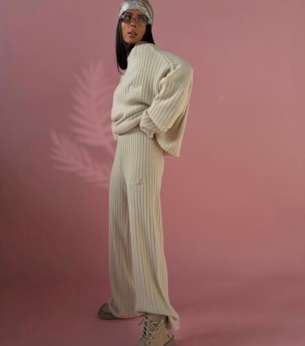 Komplet dzianinowy Aurélia Cream – sweter i spodnie