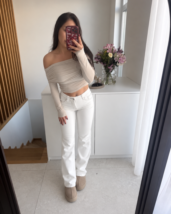 Kremowe jeansy damskie Cream Stitch | AMARÉ ATELIER